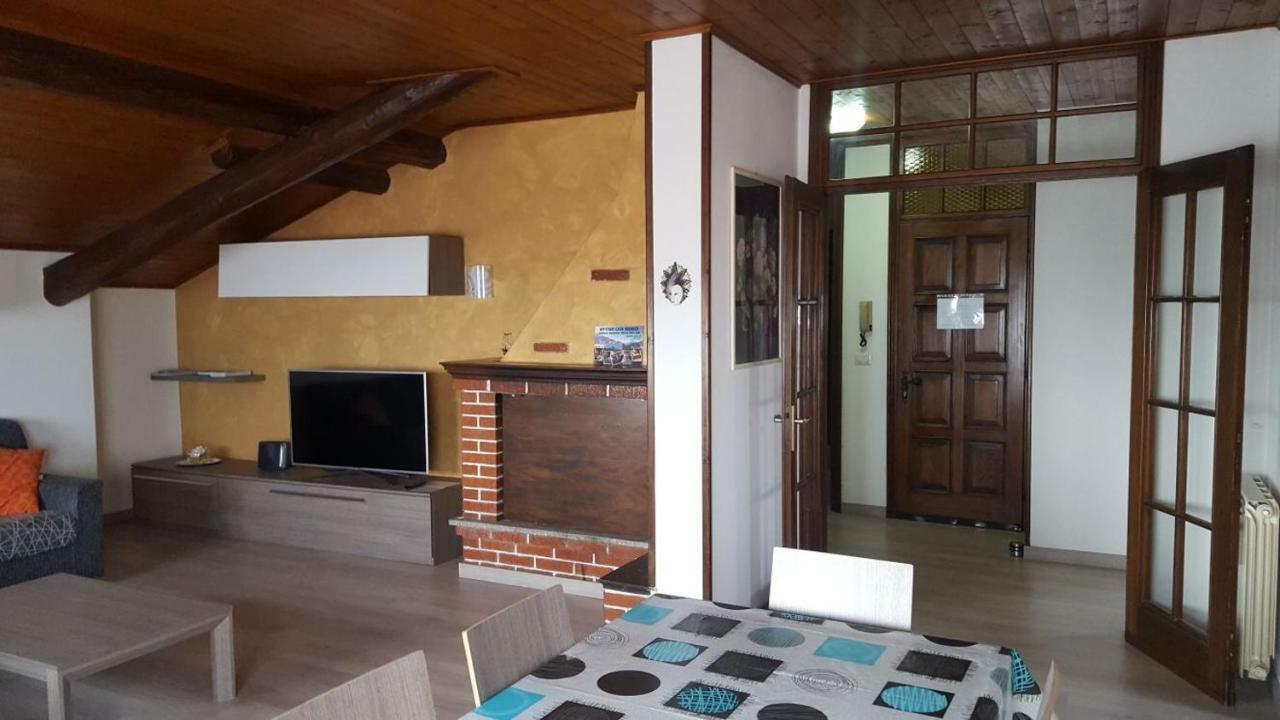 Casa Sergio Apartment Gravedona Bagian luar foto